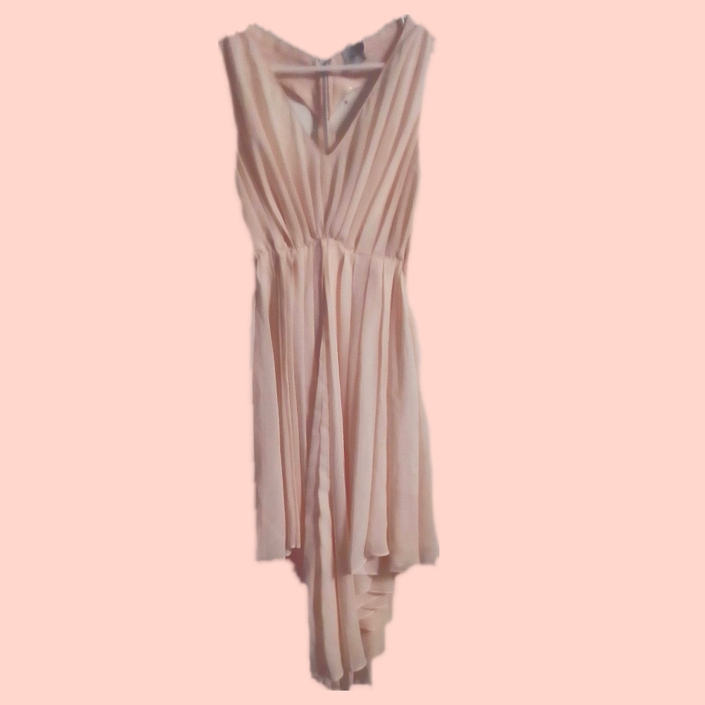 Elegant Cream Sleeveless Dress